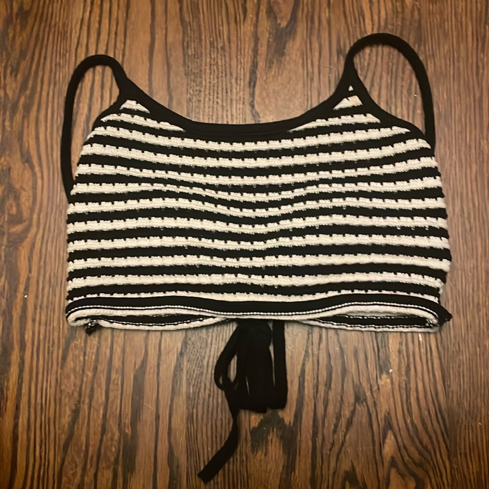 Crochet black and white striped crop tank